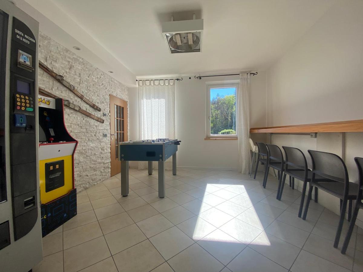 Bed In Bus Bed & Breakfast Belluno Exterior photo