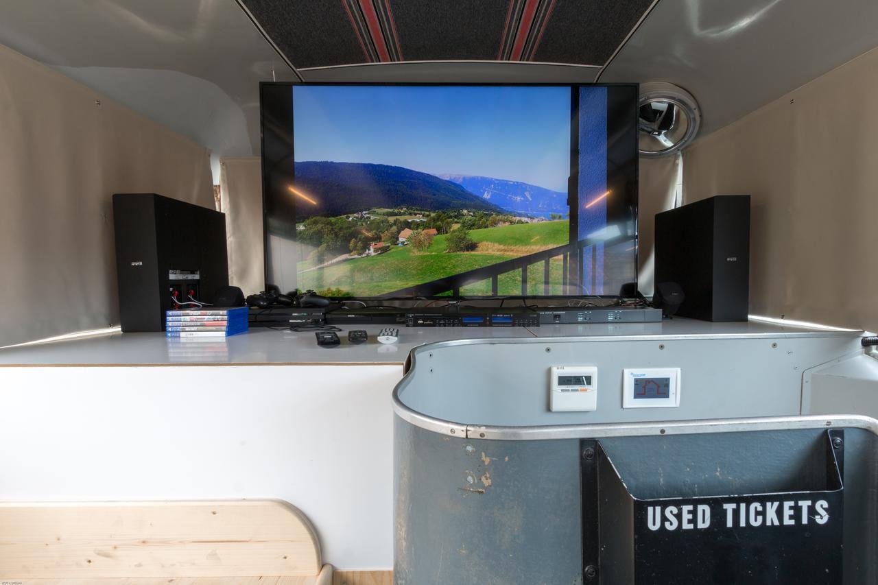 Bed In Bus Bed & Breakfast Belluno Exterior photo