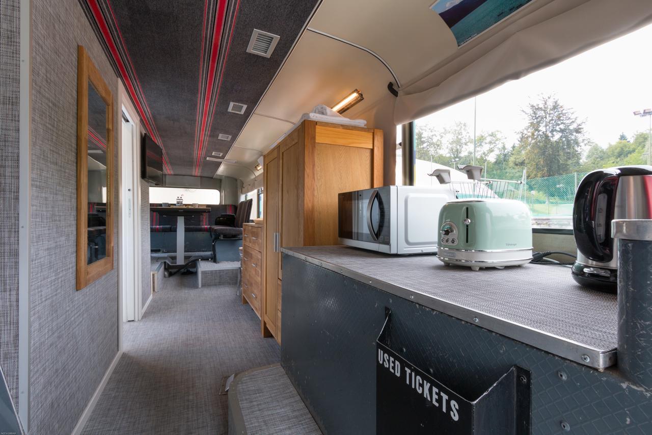 Bed In Bus Bed & Breakfast Belluno Exterior photo